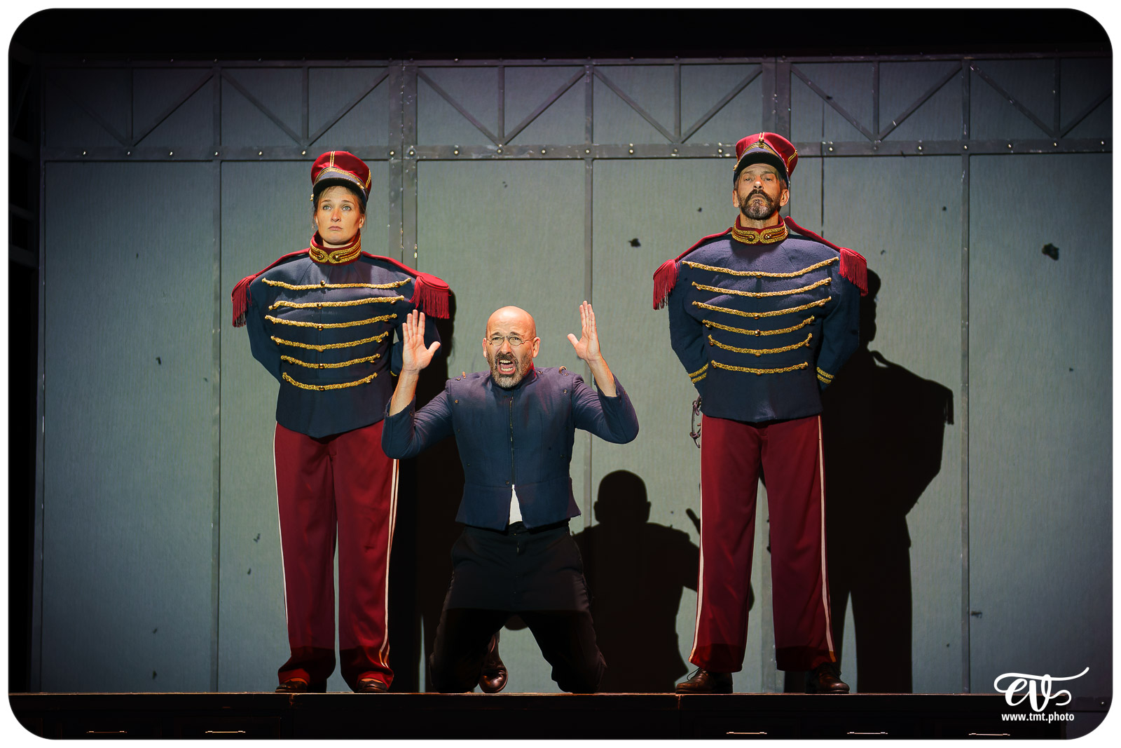 LES TÉMÉRAIRES (LE GRENIER DE BABOUCHKA)